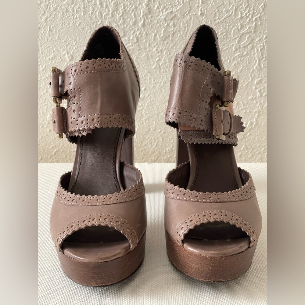 Halogen Leather Sandals